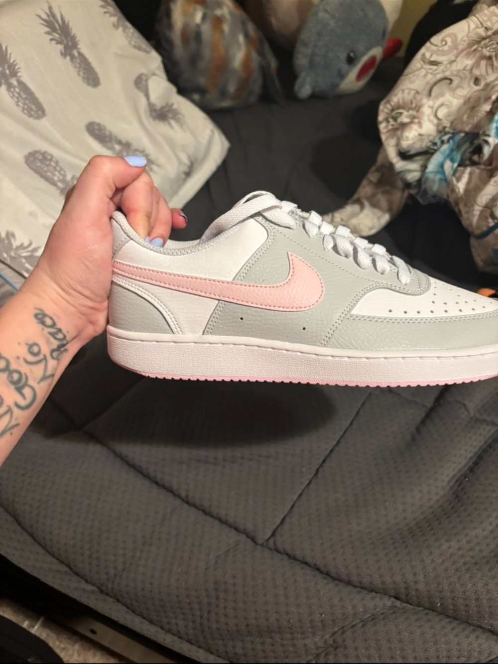 Nike Women's Low-Top Sneaker in Light Gray and Pale Pink